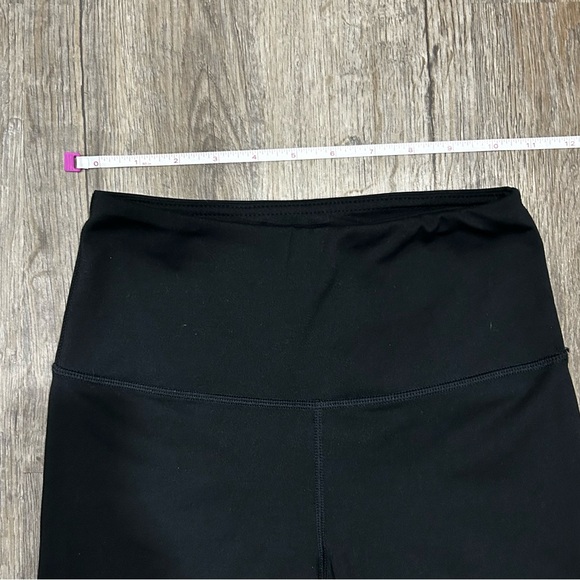 Yogalicious Black High-Waisted Women’s Athletic Shorts Size Extra Small - Picture 5 of 7